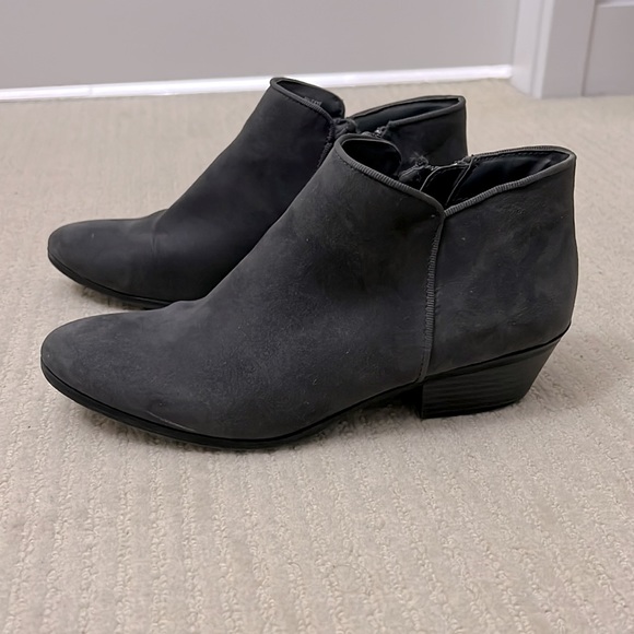 Style and Co Dark Grey Boots - Picture 2 of 4